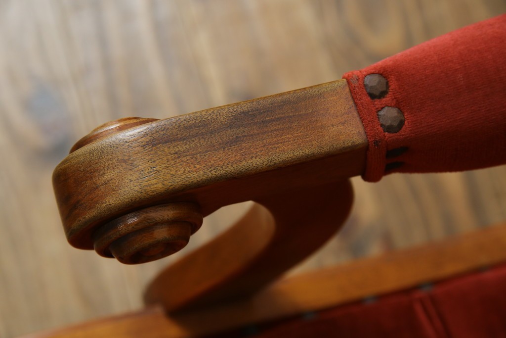 中古　横浜ダニエル(daniel)　ヨーロピアンな部屋づくりにおすすめ!ブーツワイドアームチェア　定価約30万円　(R-056566)