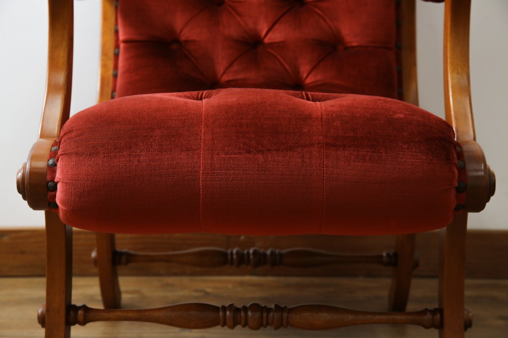 中古　横浜ダニエル(daniel)　ヨーロピアンな部屋づくりにおすすめ!ブーツワイドアームチェア　定価約30万円　(R-056566)