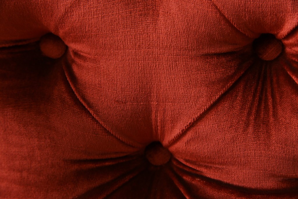 中古　横浜ダニエル(daniel)　ヨーロピアンな部屋づくりにおすすめ!ブーツワイドアームチェア　定価約30万円　(R-056566)