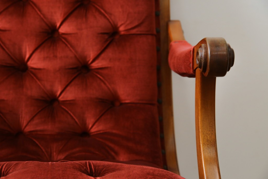 中古　横浜ダニエル(daniel)　ヨーロピアンな部屋づくりにおすすめ!ブーツワイドアームチェア　定価約30万円　(R-056566)