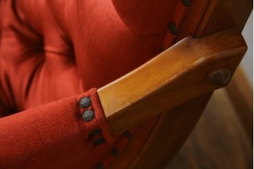 中古　横浜ダニエル(daniel)　ヨーロピアンな部屋づくりにおすすめ!ブーツワイドアームチェア　定価約30万円　(R-056566)