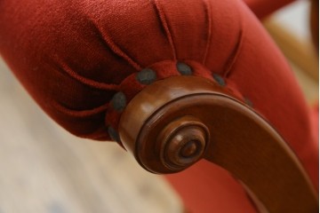 中古　横浜ダニエル(daniel)　ヨーロピアンな部屋づくりにおすすめ!ブーツワイドアームチェア　定価約30万円　(R-056567)