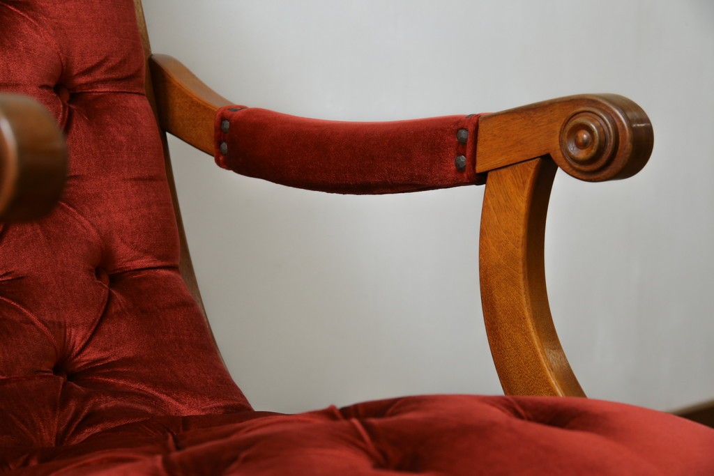 中古　横浜ダニエル(daniel)　ヨーロピアンな部屋づくりにおすすめ!ブーツワイドアームチェア　定価約30万円　(R-056567)