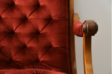 中古　横浜ダニエル(daniel)　ヨーロピアンな部屋づくりにおすすめ!ブーツワイドアームチェア　定価約30万円　(R-056567)