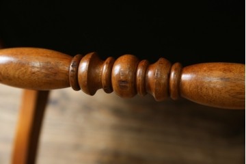 中古　横浜ダニエル(daniel)　ヨーロピアンな部屋づくりにおすすめ!ブーツワイドアームチェア　定価約30万円　(R-056567)