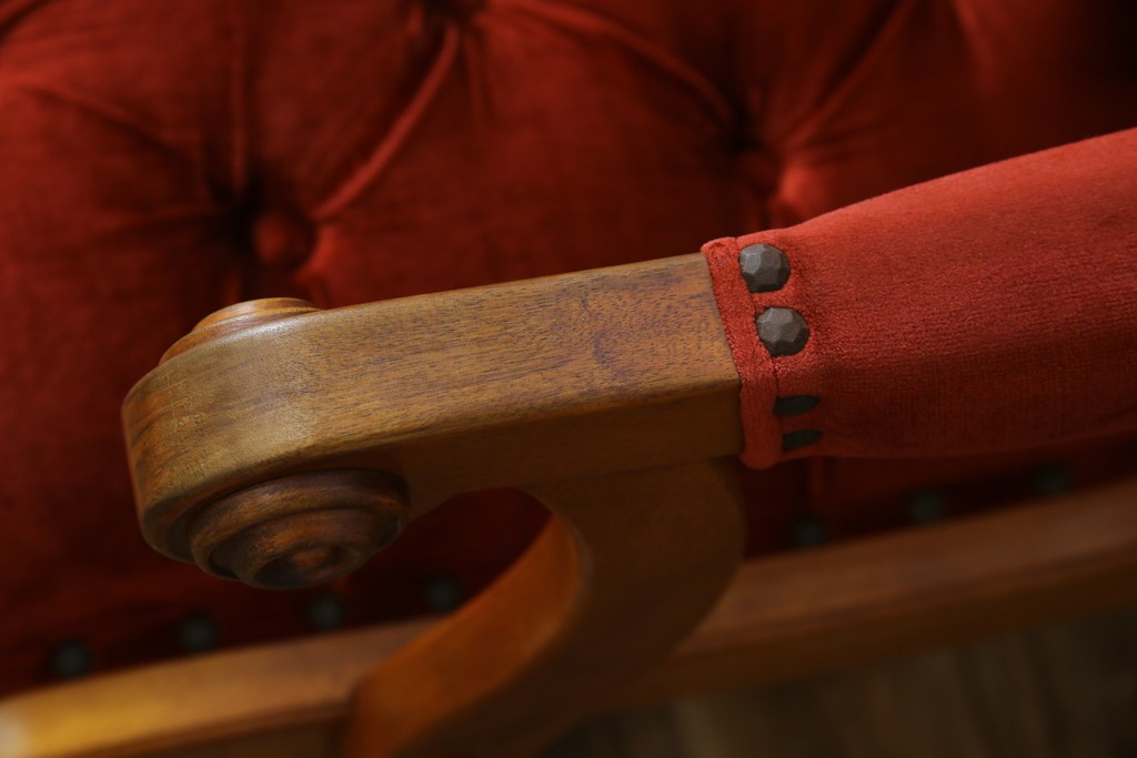 中古　横浜ダニエル(daniel)　ヨーロピアンな部屋づくりにおすすめ!ブーツワイドアームチェア　定価約30万円　(R-056567)