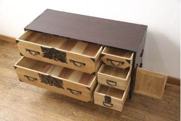 和製アンティーク　山形県　最上箪笥　和モダンな鉄脚付きローボード(ローチェスト、引き出し、チェスト)(R-056602)