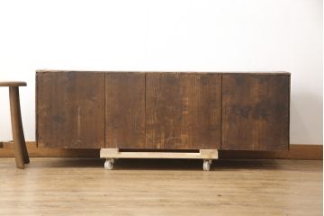 アンティーク　大正期　時代を重ねた味わいがステキな刀箪笥ローチェスト(ローボード、時代箪笥、和たんす)(R-056603)