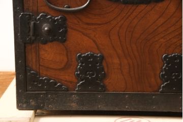 和製アンティーク　江戸明治期　極上!三方欅材製の酒田船箪笥(帳箱、時代箪笥、和たんす、小物収納、小箪笥)(R-056608)