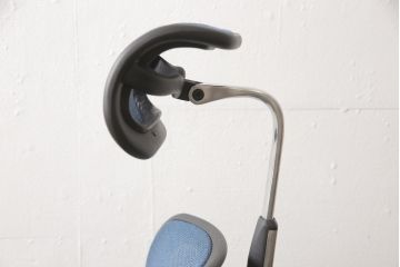中古　美品　Ergohuman PRO(エルゴヒューマン・プロ)　メッシュ　在宅ワーク用にもおすすめ!　スタイリッシュなワークチェア(アームチェア、椅子、イス)(R-056610)