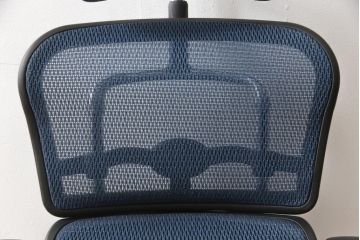 中古　美品　Ergohuman PRO(エルゴヒューマン・プロ)　メッシュ　在宅ワーク用にもおすすめ!　スタイリッシュなワークチェア(アームチェア、椅子、イス)(R-056611)