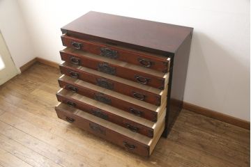 中古　美品　欅産業　牡丹金具付き　着物収納に便利な仙台呉服箪笥(仙台箪笥、衣装箪笥、引き出し)(定価約43万円)(R-056616)