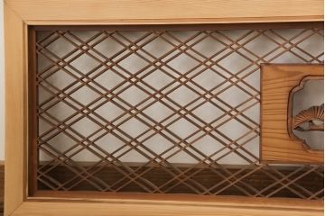 アンティーク建具　松竹梅　二重菱の組子入り彫刻欄間2枚セット(明かり取り、明り取り)(R-056617)
