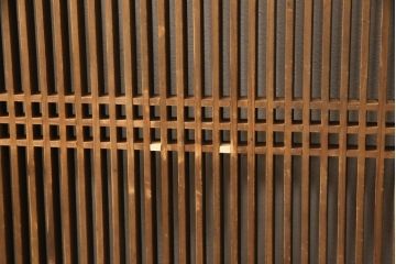 アンティーク建具　枠欅材　細かな細工の上質な格子欄間2枚セット(筬欄間、オサランマ、明かり取り、明り取り)(R-056629)