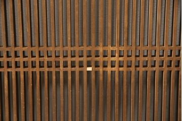 アンティーク建具　枠欅材　細かな細工の上質な格子欄間2枚セット(筬欄間、オサランマ、明かり取り、明り取り)(R-056629)