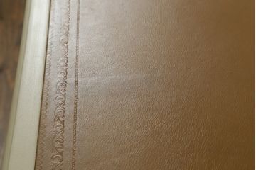 イタリアビンテージ　SILIK(シリック)　天板本革製　ハンドメイド　ロココ調の贅沢なデスク(片袖机、ヴィンテージ、在宅用、在宅ワーク)(定価約120万円)(R-056670)