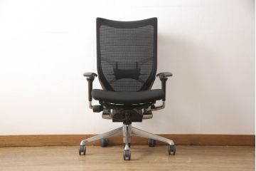 中古　オカムラ(OKAMURA)　アルミポリッシュ　デスクチェアに人気のバロンチェア(Baron)(オフィスチェア、ワークチェア、椅子)(定価約17万円)(R-056672)