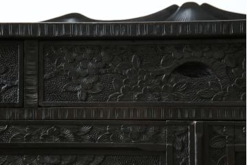 ビンテージ　軽井沢彫り　ダイナミックな桜の彫刻が目を引くサイドボード(収納棚、キャビネット、戸棚、ヴィンテージ)(R-056711)