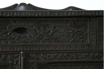 ビンテージ　軽井沢彫り　ダイナミックな桜の彫刻が目を引くサイドボード(収納棚、キャビネット、戸棚、ヴィンテージ)(R-056711)