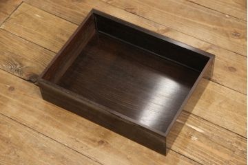 中古　伝統工芸　大阪唐木指物　漆塗り　紫檀(シタン)材製　在銘萬翠　扇の彫刻入りの飾り棚(茶棚、キャビネット)(R-056714)