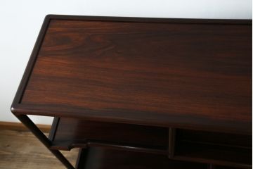 中古　伝統工芸　大阪唐木指物　漆塗り　紫檀(シタン)材製　在銘萬翠　扇の彫刻入りの飾り棚(茶棚、キャビネット)(R-056714)