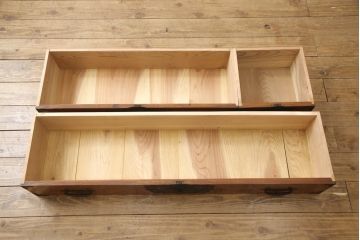 和製アンティーク　前面欅材　コンパクトですっきり収まる刀箪笥ローボード(テレビ台、テレビボード、時代箪笥、和タンス)(R-056738)