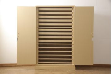 中古　美品　伝統工芸士　渡辺秀紀作　衣装盆・板盆付きで着物収納に便利な加茂総桐箪笥(着物箪笥、和服箪笥、桐たんす)(R-056742)
