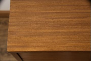 イギリスビンテージ　Nathan(ネイサン)　チーク材製のスタイリッシュなサイドボード(サイドキャビネット、リビングボード、ヴィンテージ)(R-056745)