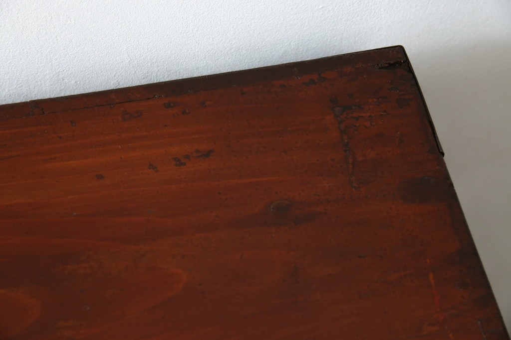 和製アンティーク　前面ケヤキ材　和モダンなアイアンスタンド付き相馬箪笥　(R-056771)