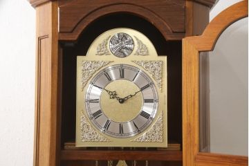 中古　美品　ドイツ　ヘルムレ　分銅式　振り子付き　細やかな装飾が光る!クラシカルな空間を演出するホールクロック(振り子時計、ディスプレイ)(R-056772)