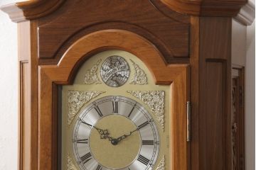 中古　美品　ドイツ　ヘルムレ　分銅式　振り子付き　細やかな装飾が光る!クラシカルな空間を演出するホールクロック(振り子時計、ディスプレイ)(R-056772)