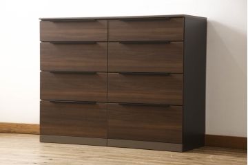 展示品　中古　美品　AC アヤノ(AC AYANO/綾野製作所)　ウォールナット材　モダンなキッチンキャビネット(カウンターテーブル、収納棚、食器棚、チェスト)(定価約40万円)(R-056792)