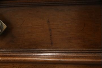 中古　美品　DREXEL HERITAGE(ドレクセルヘリテイジ)　ESPERANTO(エスペラント)　凝った装飾が目を引くアンティーク調チェスト(引き出し)(R-056793)