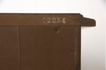中古　美品　DREXEL HERITAGE(ドレクセルヘリテイジ)　ESPERANTO(エスペラント)　凝った装飾が目を引くアンティーク調チェスト(引き出し)(R-056793)