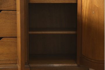 中古　DREXEL HERITAGE(ドレクセルヘリテイジ)　Triune(トライユン)　高級感たっぷりのモダンクラシックなキャビネット(サイドボード、リビングボード)(定価約54万円)(R-056805)
