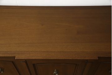 中古　DREXEL HERITAGE(ドレクセルヘリテイジ)　Triune(トライユン)　高級感たっぷりのモダンクラシックなキャビネット(サイドボード、リビングボード)(定価約54万円)(R-056805)