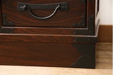 中古　民芸家具　ヒノキ材天板を取り付けてリメイク!シックな和風サイドボード(和箪笥、テレビ台、テレビボード)(R-056827)