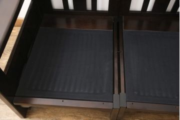 中古　美品　北海道民芸家具　希少な絶版品!和モダンな木製フレームの3人掛けソファ(ベンチ、アームソファ、3Pソファ)(R-056829)