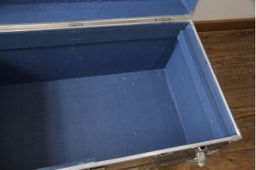 和製ビンテージ　ブルーカラーがお洒落な雰囲気を高める舟トランク(センターテーブル、ヴィンテージ)(R-056855)