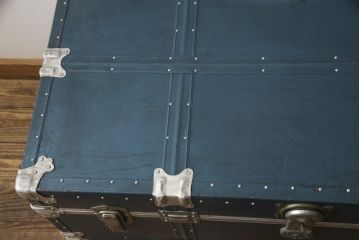 和製ビンテージ　ブルーカラーがお洒落な雰囲気を高める舟トランク(センターテーブル、ヴィンテージ)(R-056855)