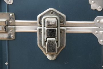 和製ビンテージ　ブルーカラーがお洒落な雰囲気を高める舟トランク(センターテーブル、ヴィンテージ)(R-056855)