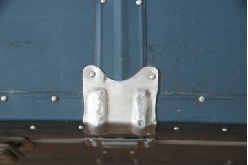 和製ビンテージ　ブルーカラーがお洒落な雰囲気を高める舟トランク(センターテーブル、ヴィンテージ)(R-056856)