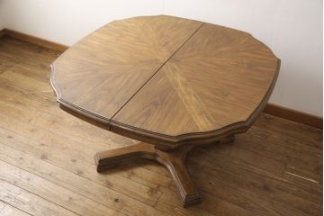 中古　DREXEL HERITAGE(ドレクセルヘリテイジ)　Grand Villa(グランドヴィラ)　上品なデザインのダイニングテーブル(エクステンションテーブル、2人掛け、4人掛け)(定価約60万円)(R-056860)