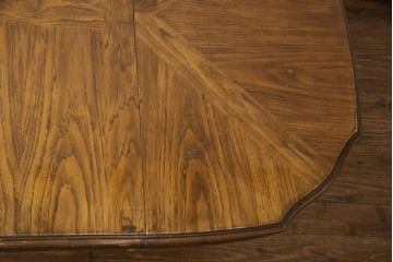 中古　DREXEL HERITAGE(ドレクセルヘリテイジ)　Grand Villa(グランドヴィラ)　上品なデザインのダイニングテーブル(エクステンションテーブル、2人掛け、4人掛け)(定価約60万円)(R-056860)