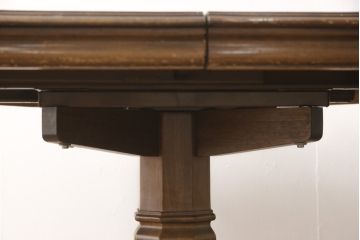 中古　DREXEL HERITAGE(ドレクセルヘリテイジ)　Grand Villa(グランドヴィラ)　上品なデザインのダイニングテーブル(エクステンションテーブル、2人掛け、4人掛け)(定価約60万円)(R-056860)