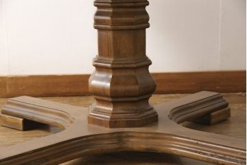中古　DREXEL HERITAGE(ドレクセルヘリテイジ)　Grand Villa(グランドヴィラ)　上品なデザインのダイニングテーブル(エクステンションテーブル、2人掛け、4人掛け)(定価約60万円)(R-056860)