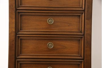 中古　美品　DREXEL HERITAGE(ドレクセルヘリテイジ)　FRANCESCA(フランチェスカ)シリーズ　優雅なデザインのランジェリーチェスト(引き出し、サイドチェスト、縦型チェスト)(R-056861)