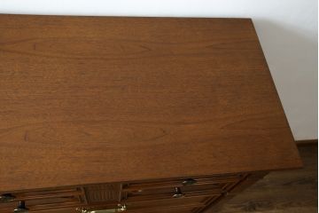 中古　美品　DREXEL HERITAGE(ドレクセルヘリテイジ)　FRANCESCA(フランチェスカ)シリーズ　優美なデザインのチェスト(引き出し)(定価約84万円)(R-056862)