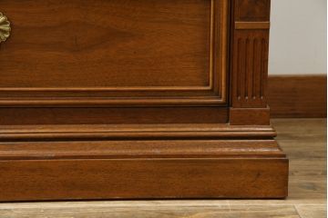 中古　美品　DREXEL HERITAGE(ドレクセルヘリテイジ)　FRANCESCA(フランチェスカ)シリーズ　優美なデザインのチェスト(引き出し)(定価約84万円)(R-056862)