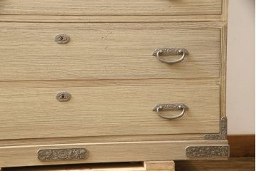 中古　美品　会津松本(會津松本)　上品な三つ重ね総桐箪笥(小袖タンス、和タンス、衣装箪笥、桐タンス)(定価約61万円)(R-056863)